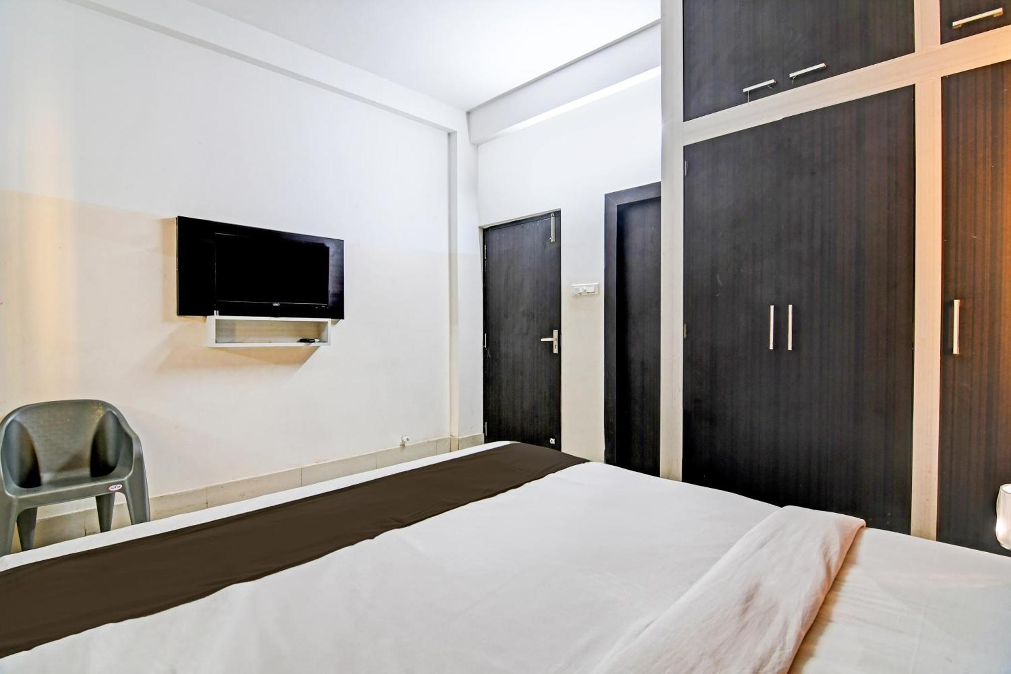 Hotel O Home Bm-X Khandagiri Exterior photo