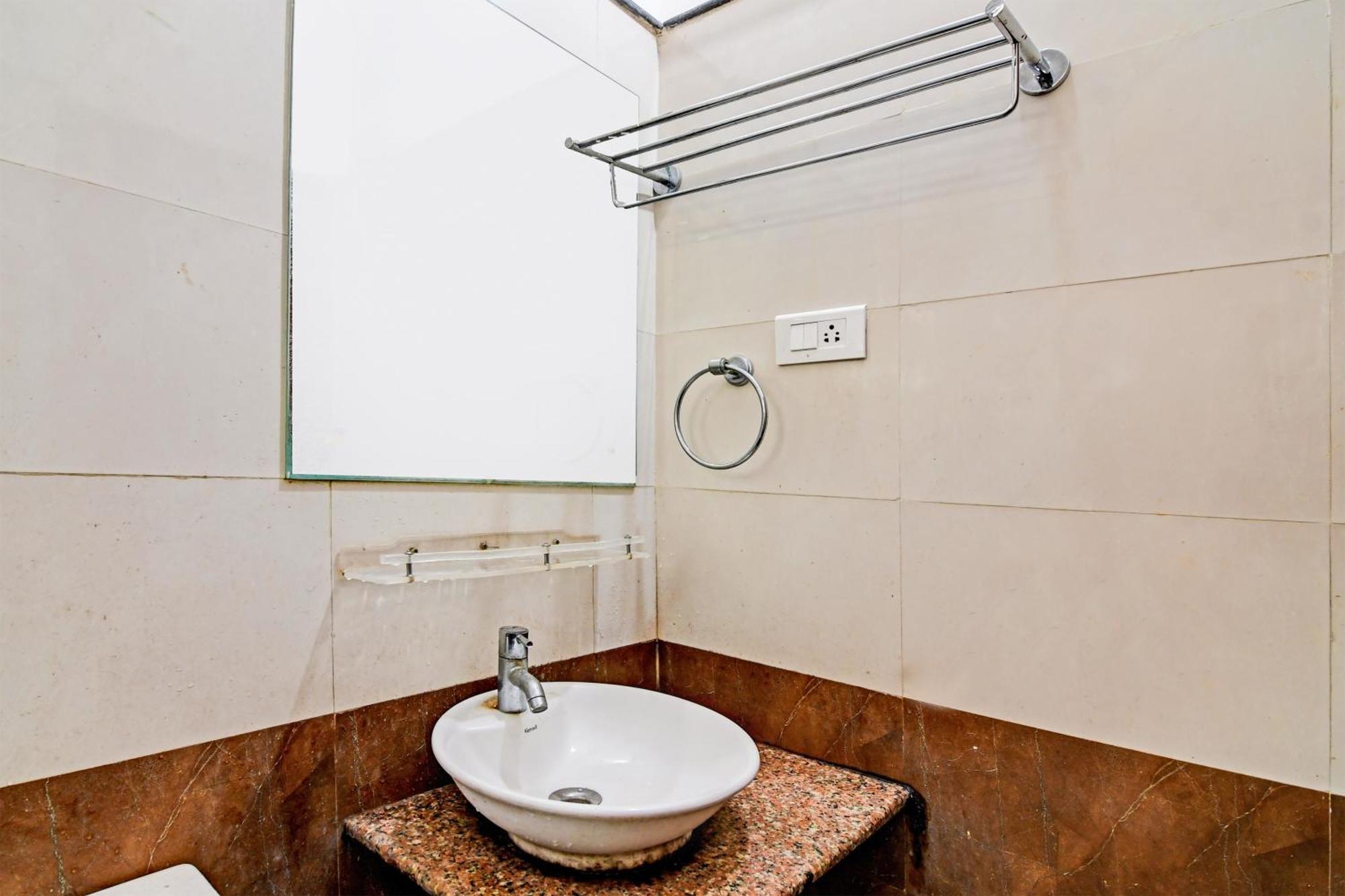 Hotel O Home Bm-X Khandagiri Exterior photo